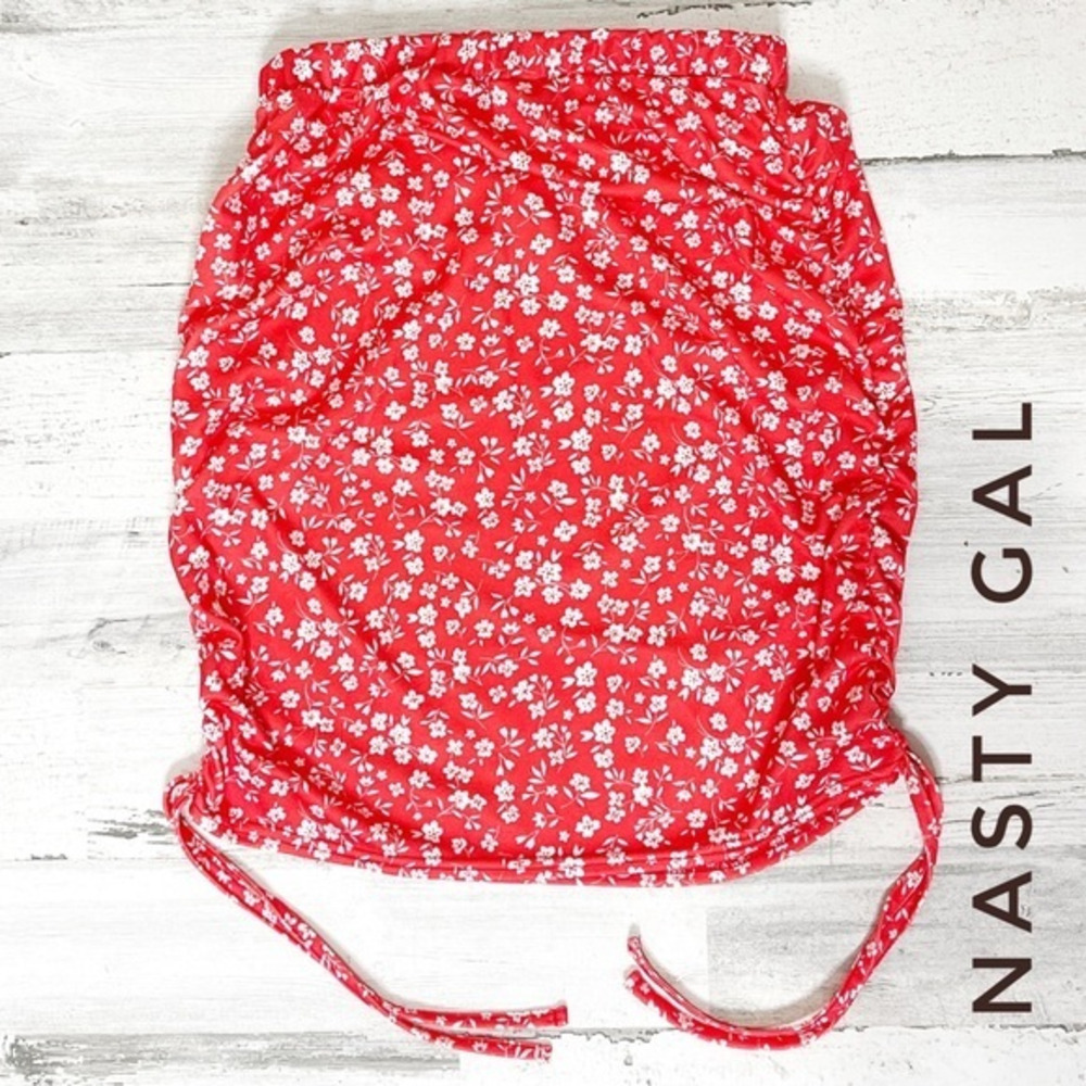 Nasty Gal Collection Floral Ruched Skirt Red White Floral Size 8